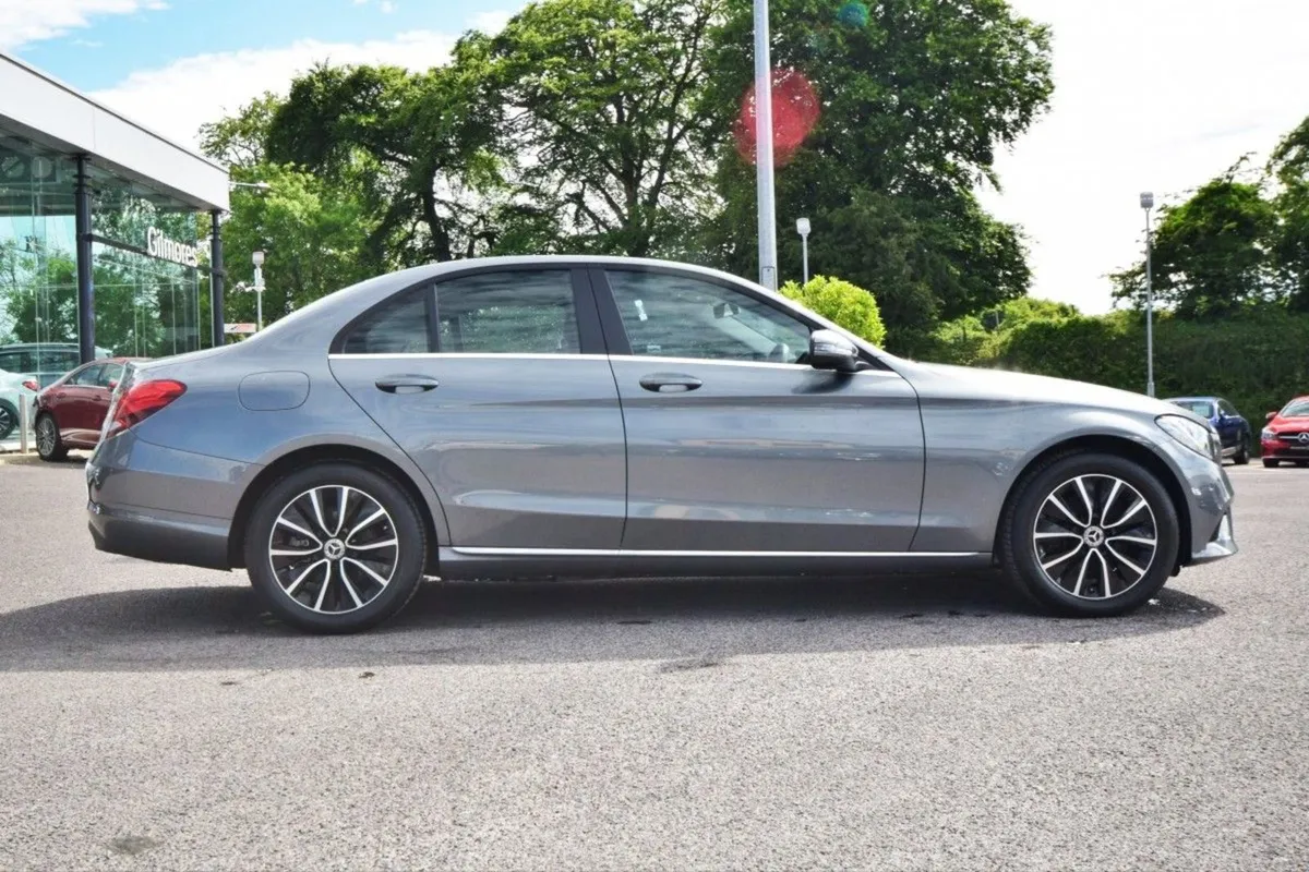 Mercedes-Benz C-Class C220d SE 194bhp Auto - Image 3