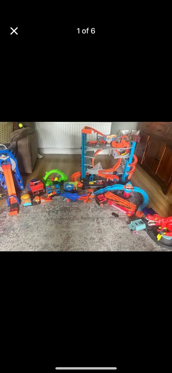 Toys - Image 1