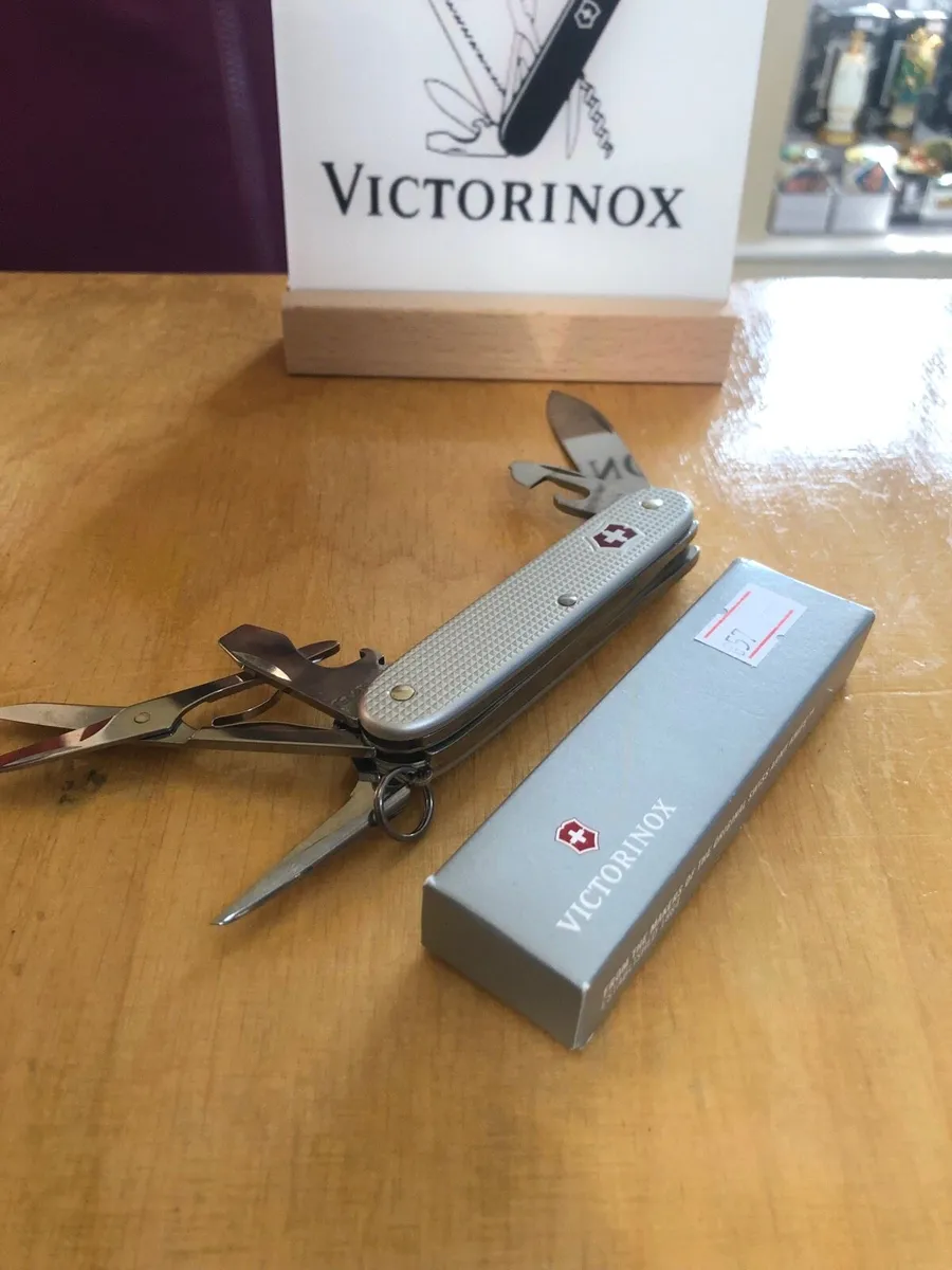 Victorinox Pioneer X ALOX Swiss army knife New - Image 1