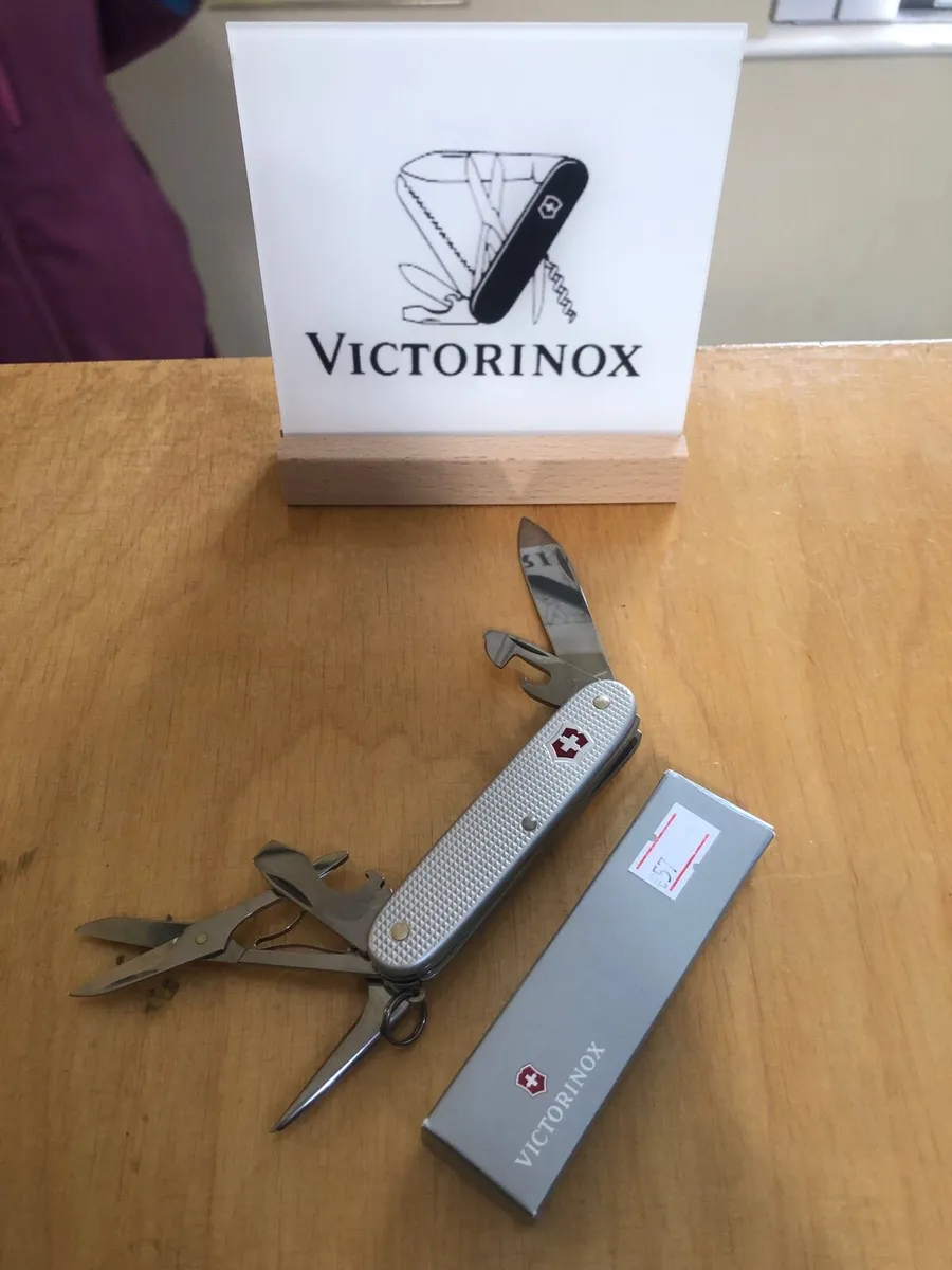 Victorinox Pioneer X ALOX Swiss army knife New - Image 3