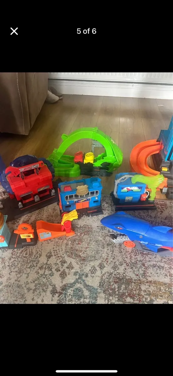 Toys - Image 3