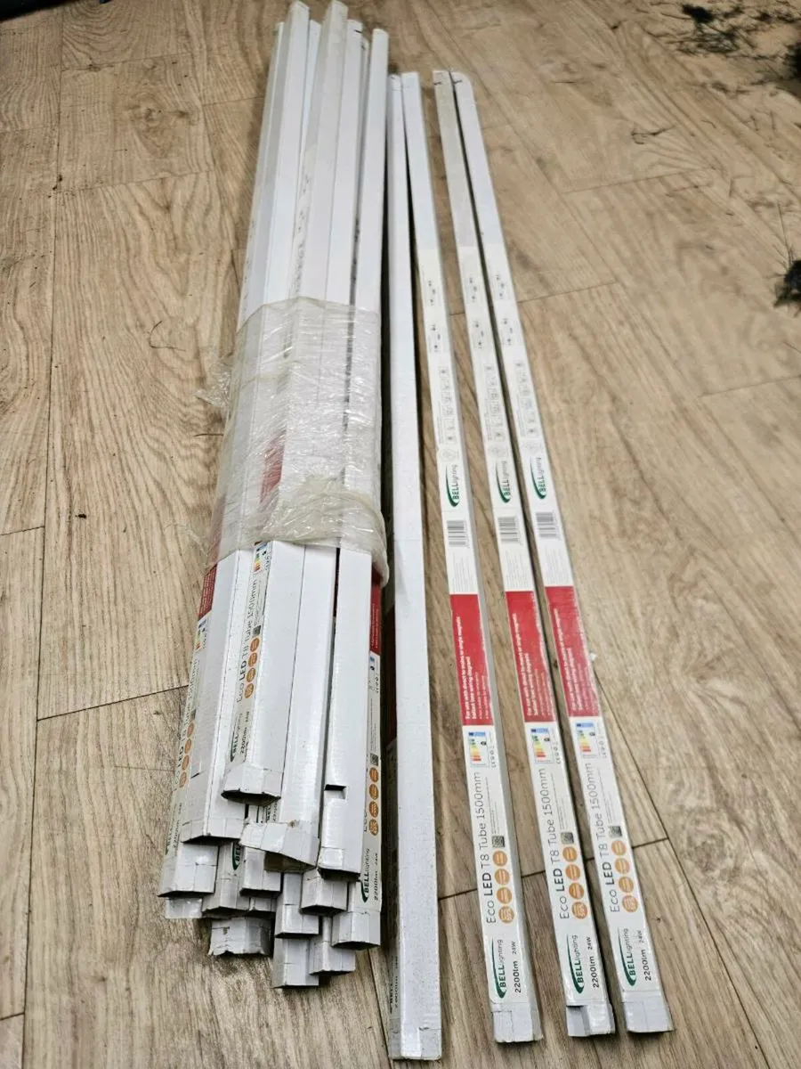 20 No. Eco LED tubes - Image 1