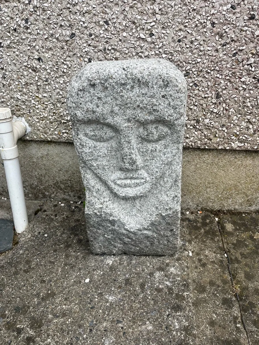 Granite sculpture - Image 2