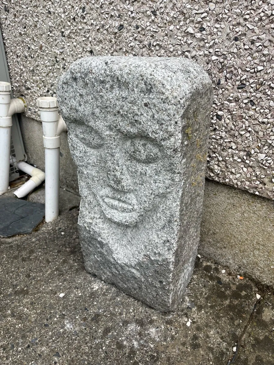 Granite sculpture - Image 3