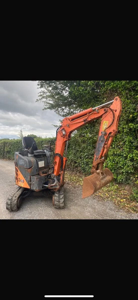 1.7 ton 2008 mini digger - Image 2