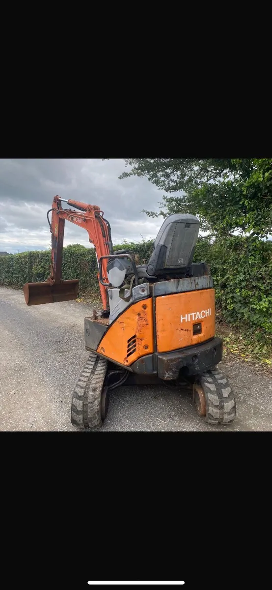 1.7 ton 2008 mini digger - Image 4