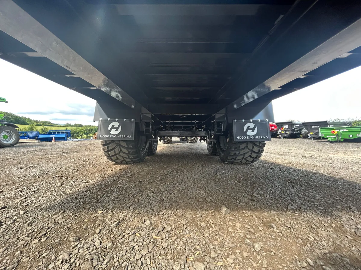 New 26ft Hogg Bale trailer - Image 3