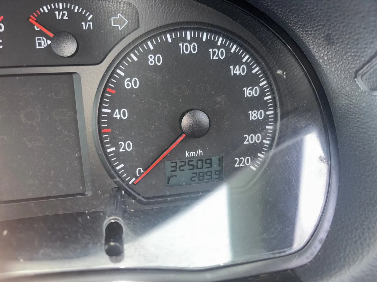 Volkswagen Polo 2008 - Image 4