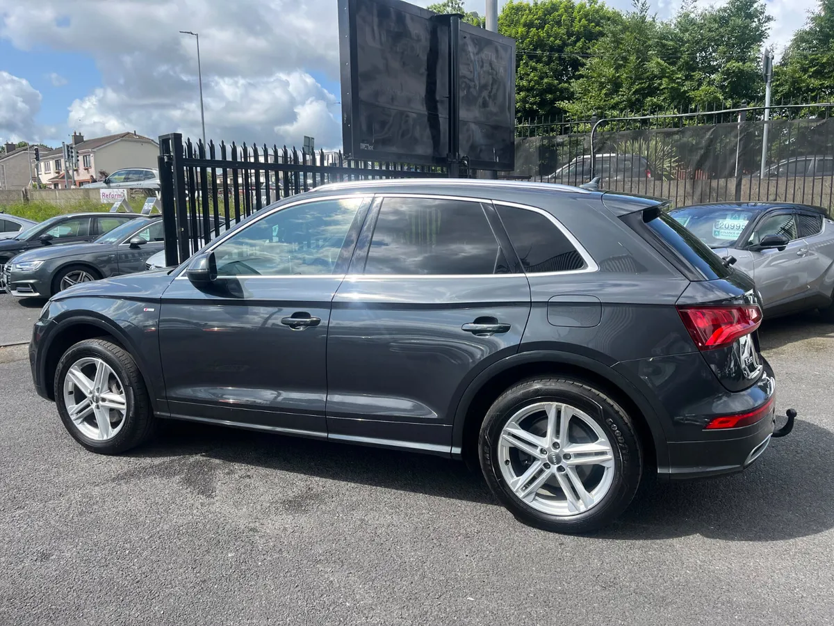 Audi Q5 2020 S LINE HYBRID PHEV - Image 4