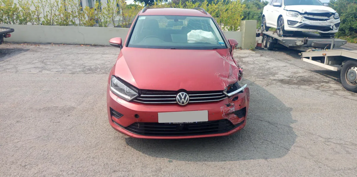 2015 Volkswagen Golf SV Plus 1.6 Tdi For Breaking! - Image 1