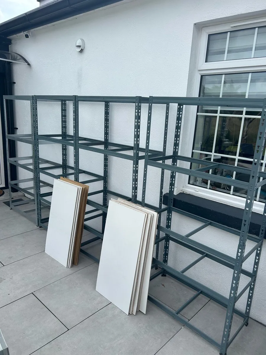 4 metal garage shelves - Image 1