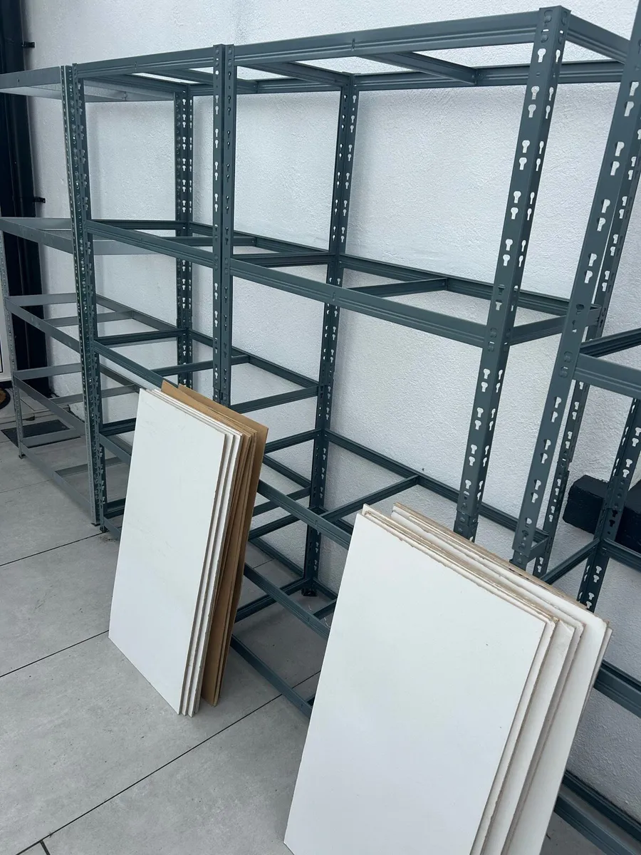 4 metal garage shelves - Image 2