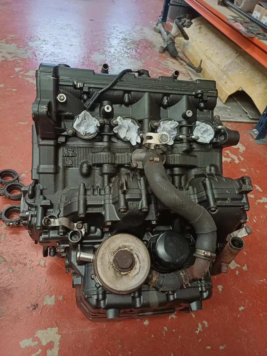 Yamaha R1 big bang engine - Image 2