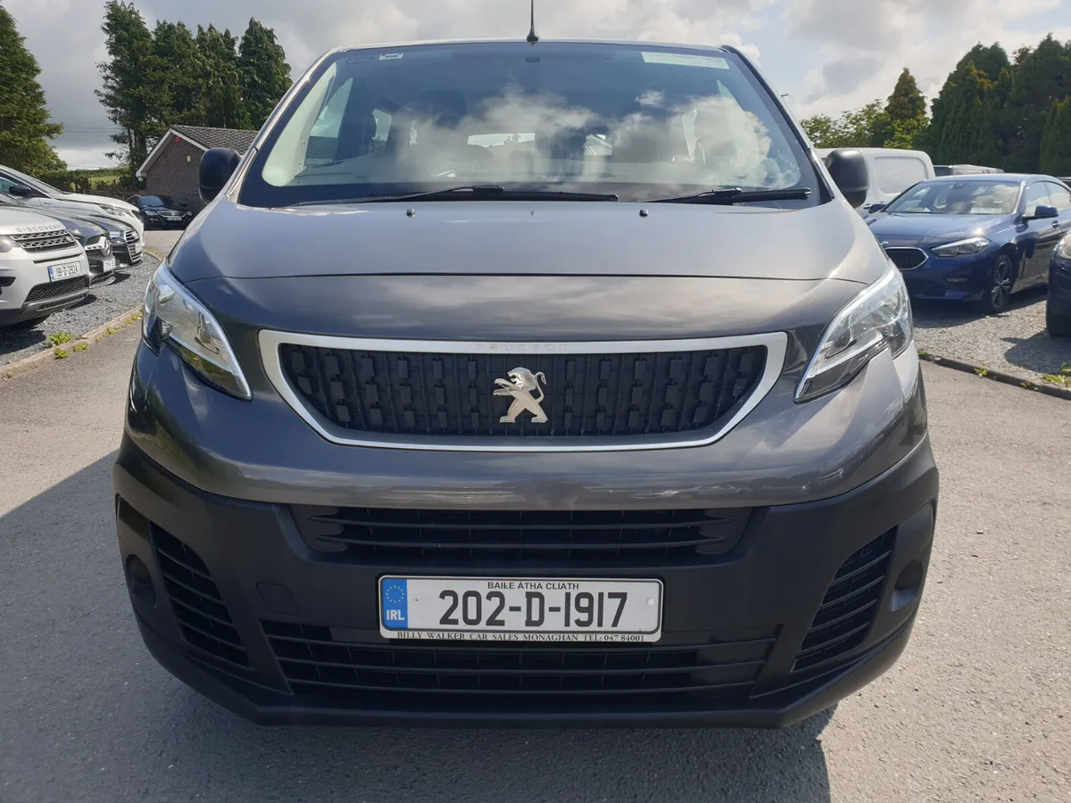 Peugeot Expert 2020 9 seater combi - Image 2