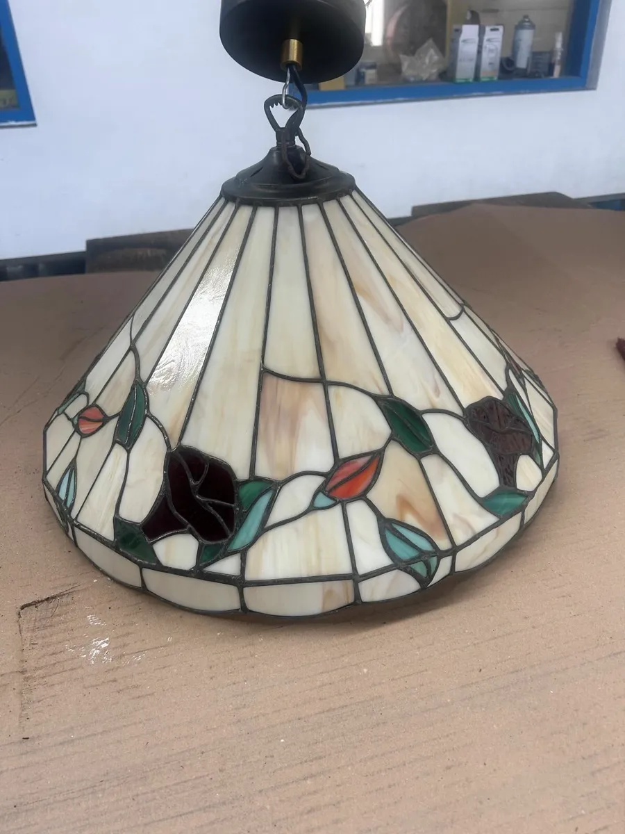 Light fitting - Image 2
