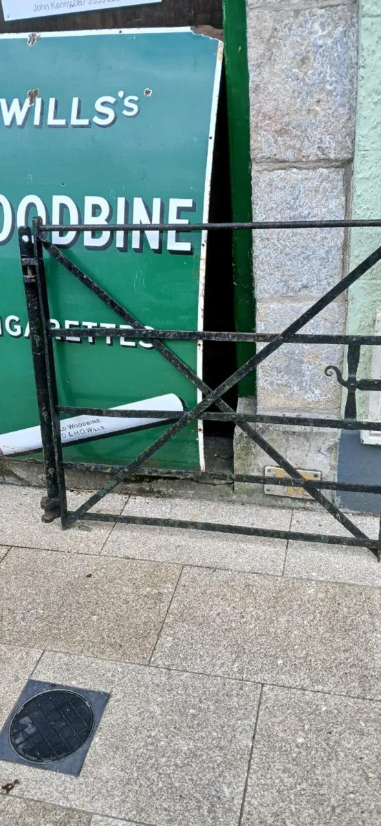 Hand forged wrought iron gate - Image 3
