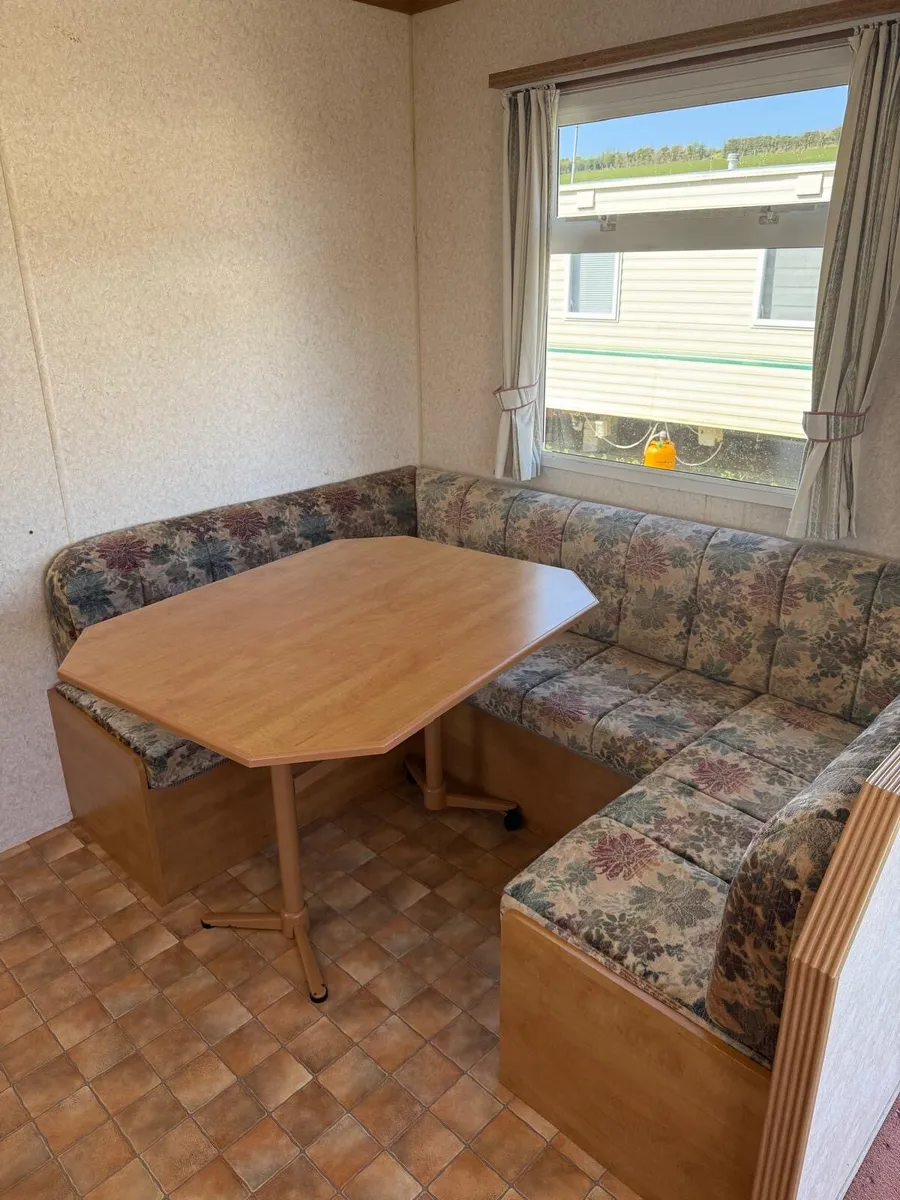 2 Bed Caravan - Image 2
