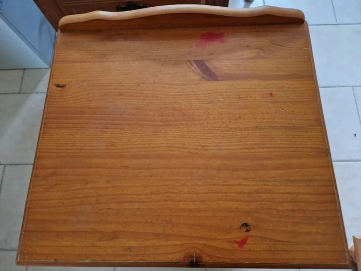 Bedroom Locker Door Opening and Separate Drawer - Image 4