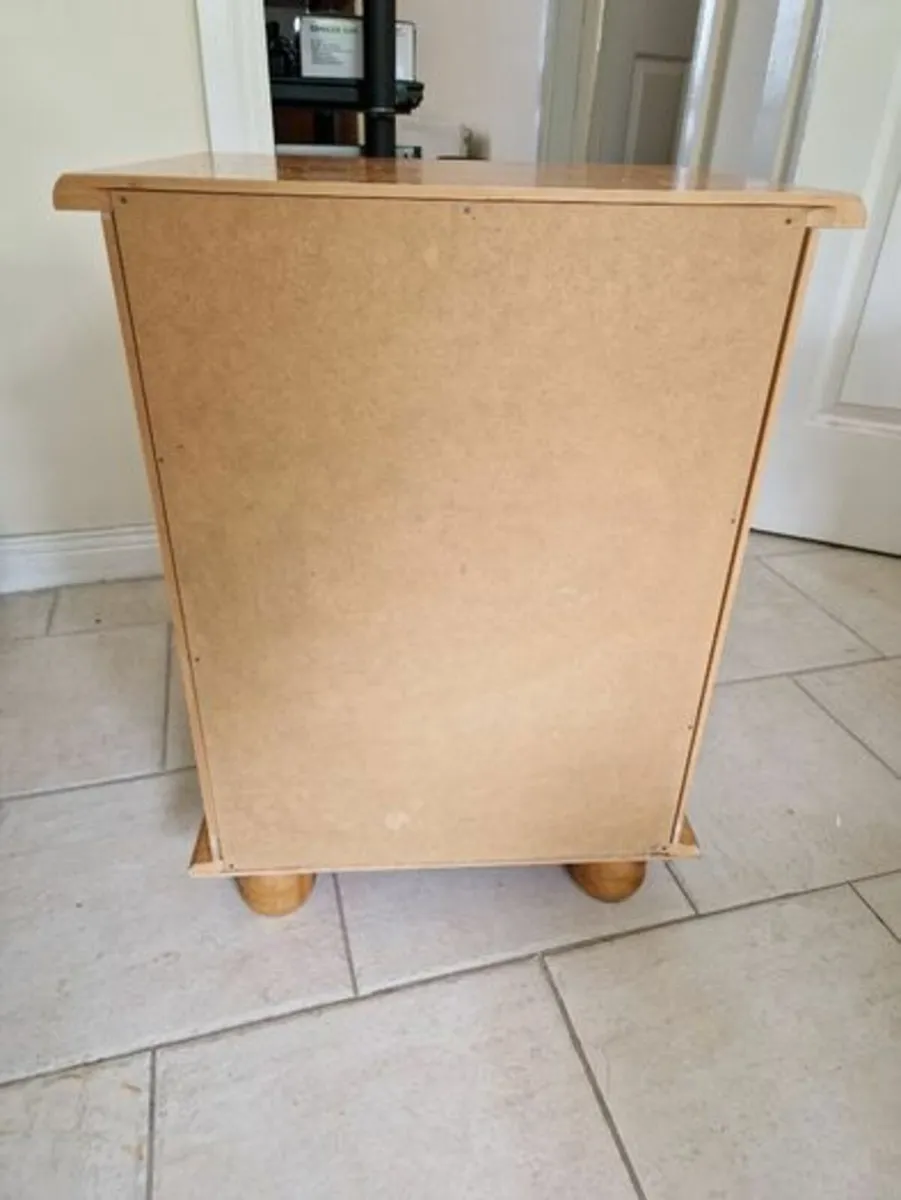 Three Drawer Locker in Excellent Condition - Image 2