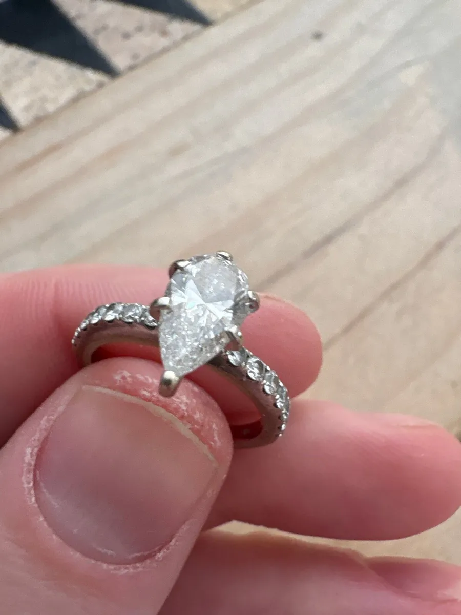 Engagement Ring - Pear shaped diamond - Image 1
