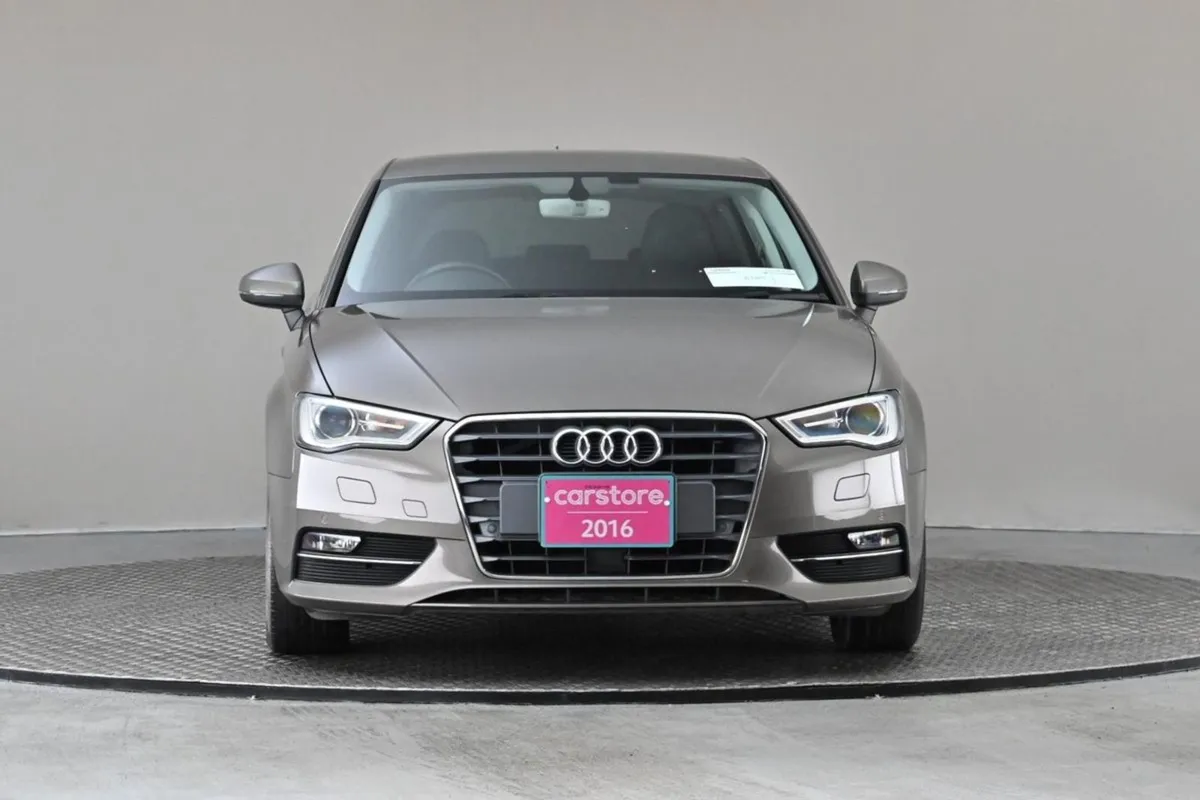 Audi A3 1.4 Tfsi S-tronic 5DR  reverse Cam park S - Image 2