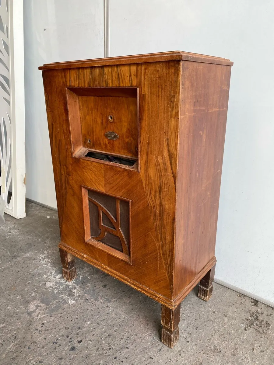 Ultra Phanter/floor Radio - Image 1