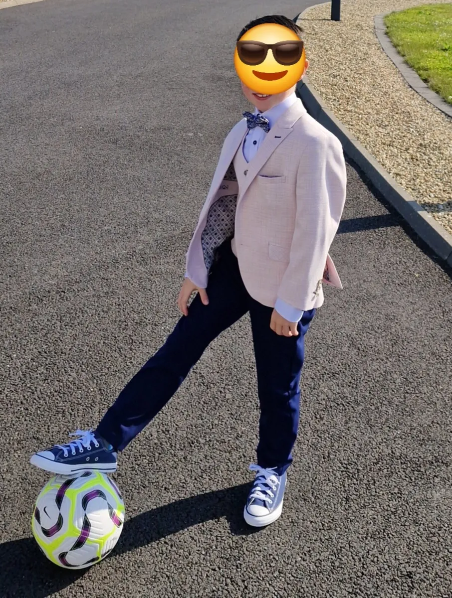 Holy Communion Full Gear - Image 2