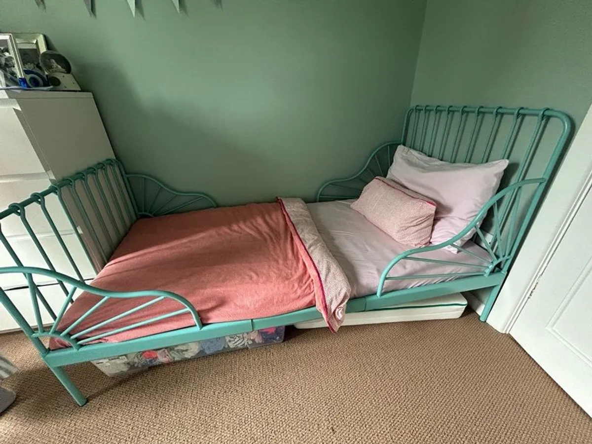 IKEA Minnen Extendable Bed & Mattress - Image 4