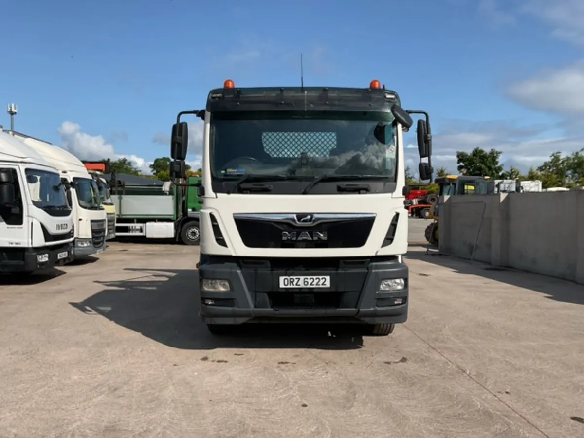 2019 MAN TGM18.250 4x2 Skipoloader - Image 2
