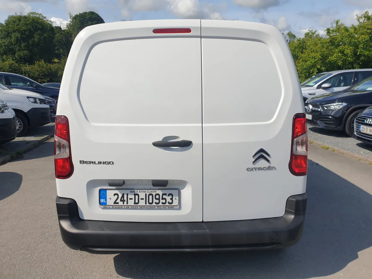 Citroen Berlingo 2024 Mwb 3 seater - Image 3