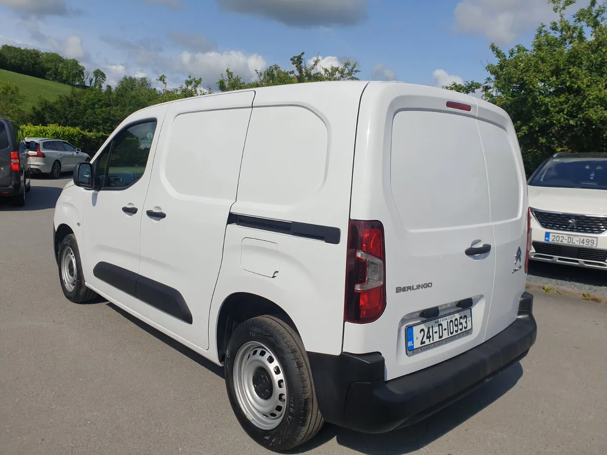 Citroen Berlingo 2024 Mwb 3 seater - Image 4