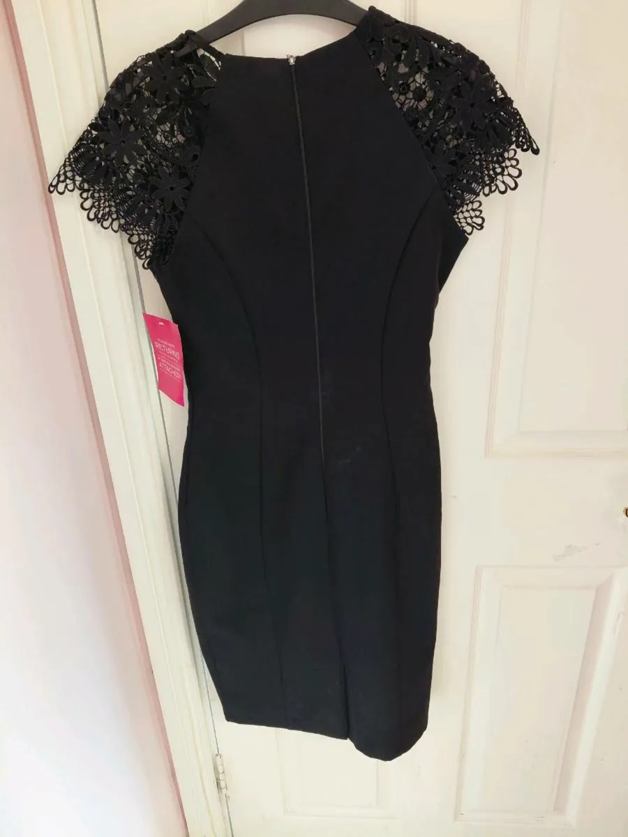 Paperdolls Black dress - Image 2