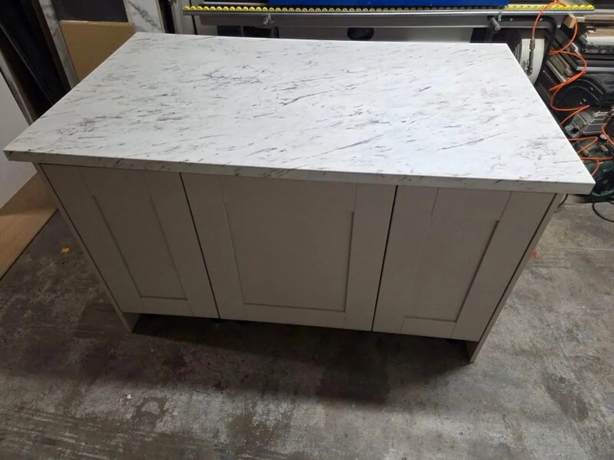 Kitchen Island (new) - Image 2