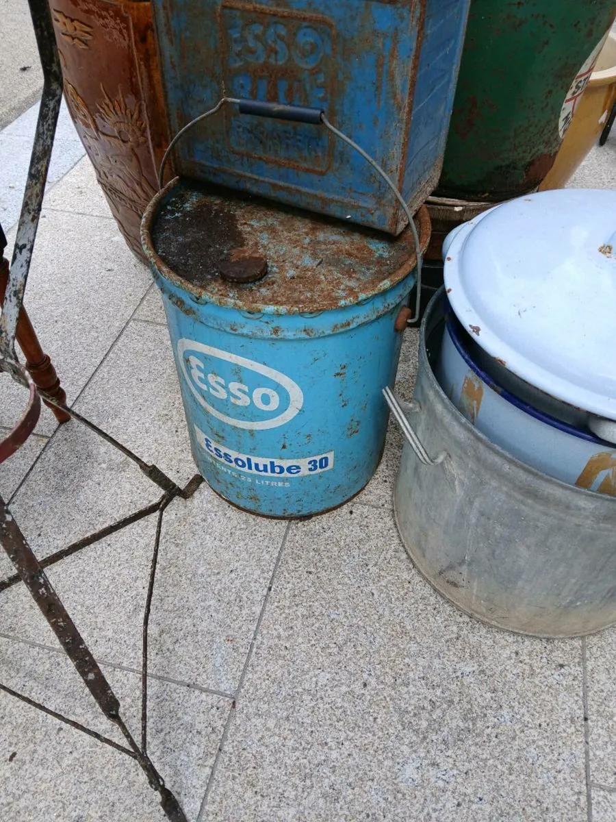 Oil cans - Image 3
