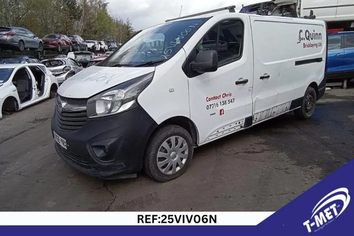 2015 VAUXHALL VIVARO BREAKING FOR PARTS - Image 2