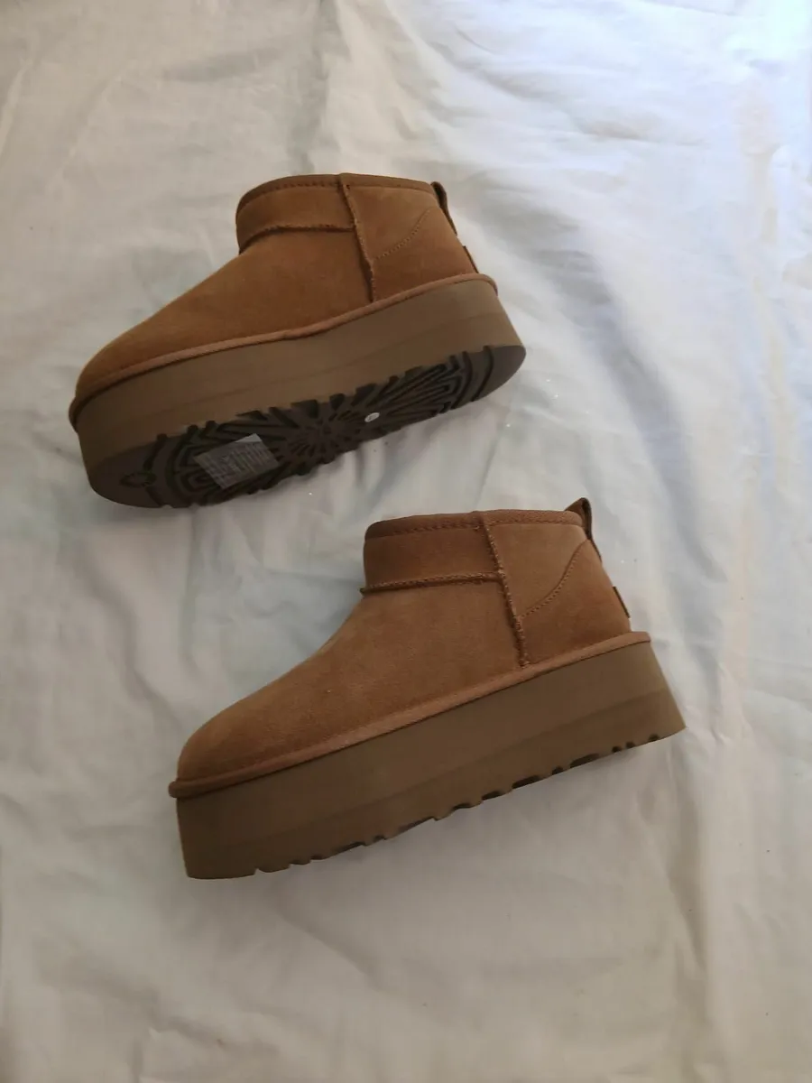 UGG Classic Ultra Mini Platform Boots - Image 3