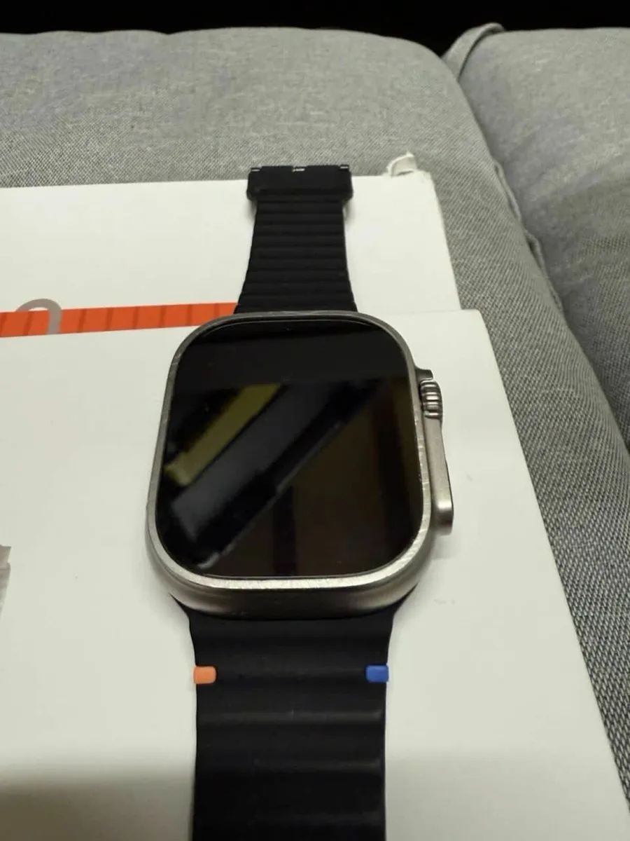 Apple Watch Ultra 2 GPS+Cellular 49mm Titanium - Image 2