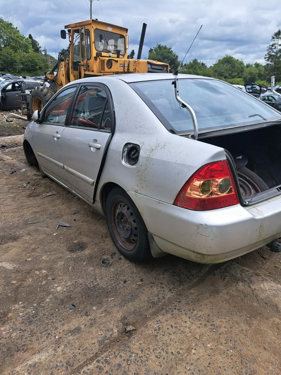 Toyota Corolla - Breaking only - Image 2