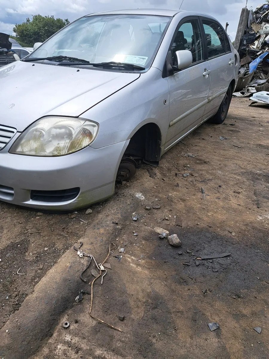 Toyota Corolla - Breaking only - Image 3