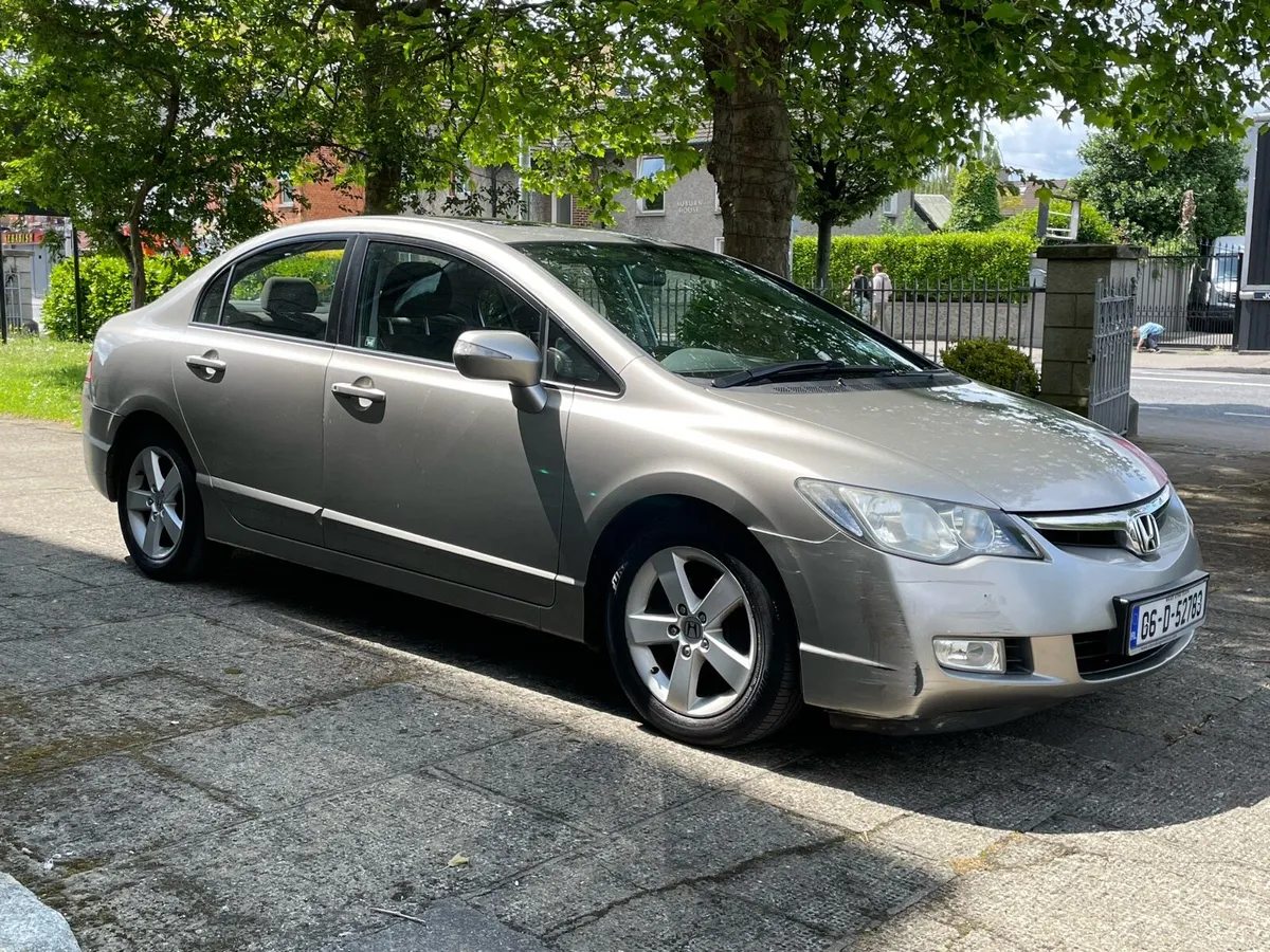 06 Honda Civic 1.8 Saloon - Image 1