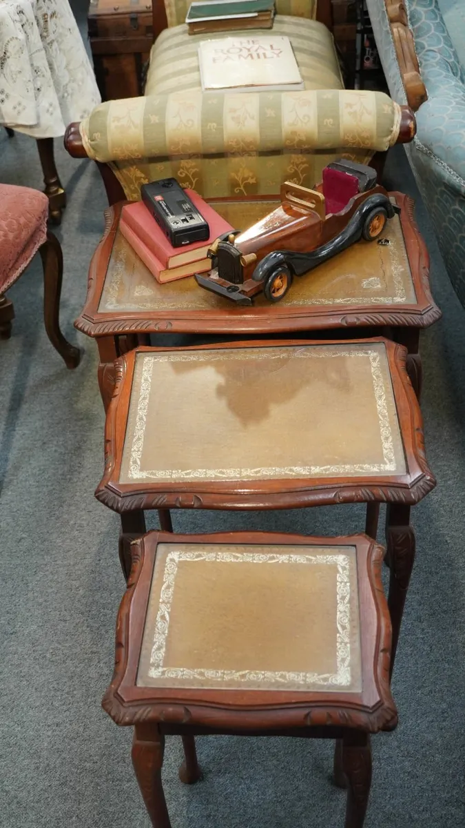 Nest of 3 Vintage Side Tables with Leather Tops - Image 4