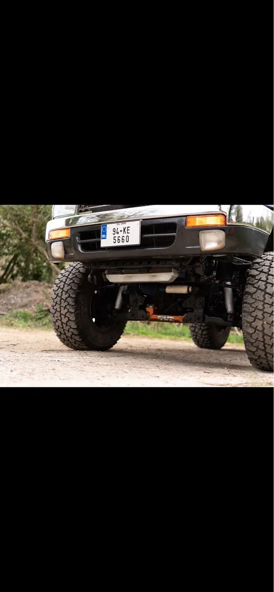 Hilux surf lifted - Image 3