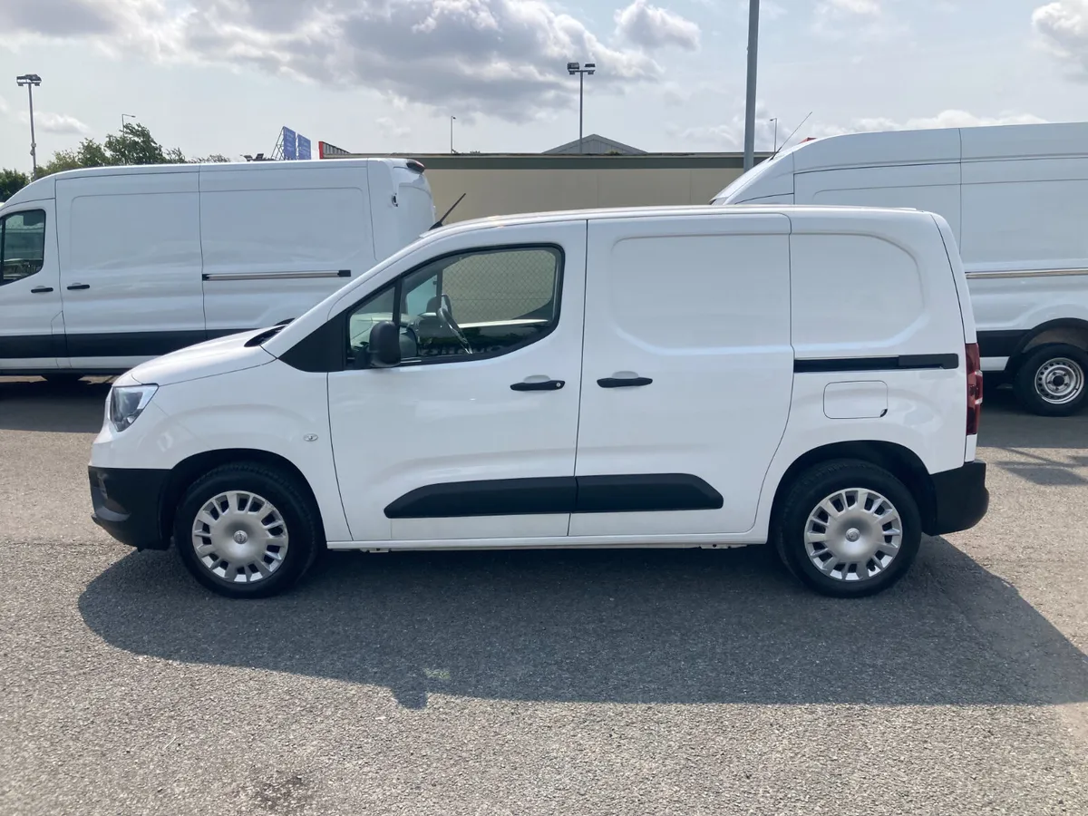 Opel Combo 2021 - Image 4