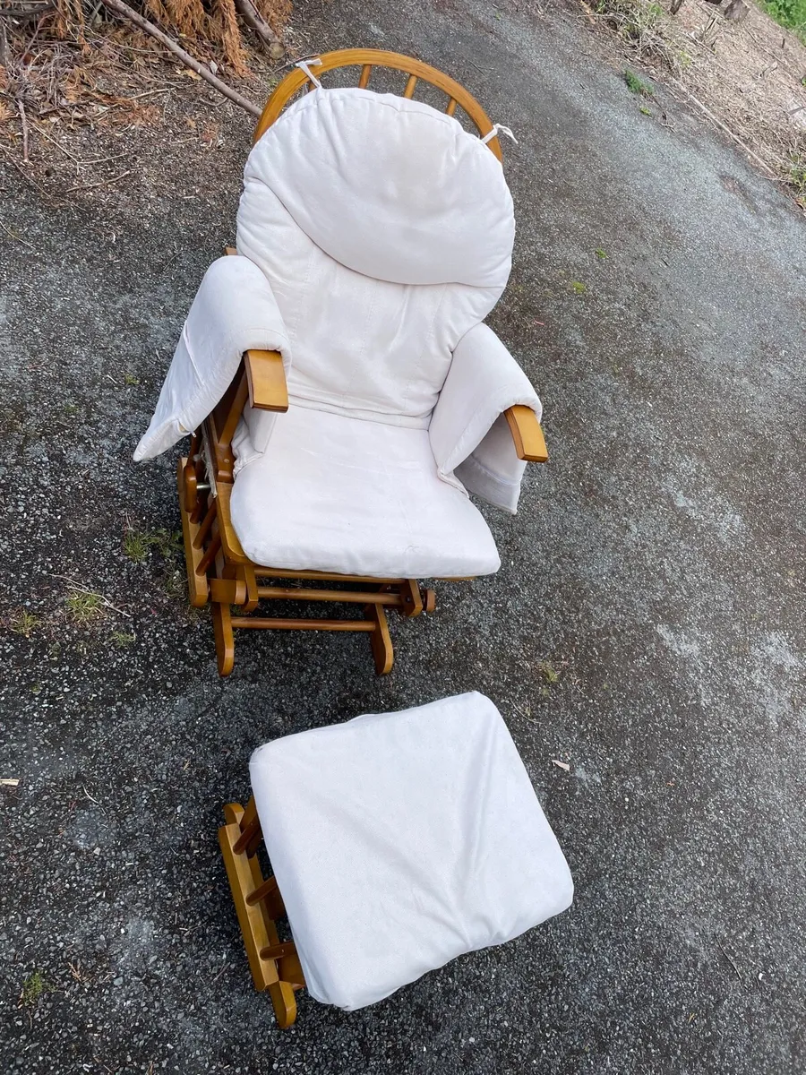 Tilt back comfy rocking chair + stool set - Image 1