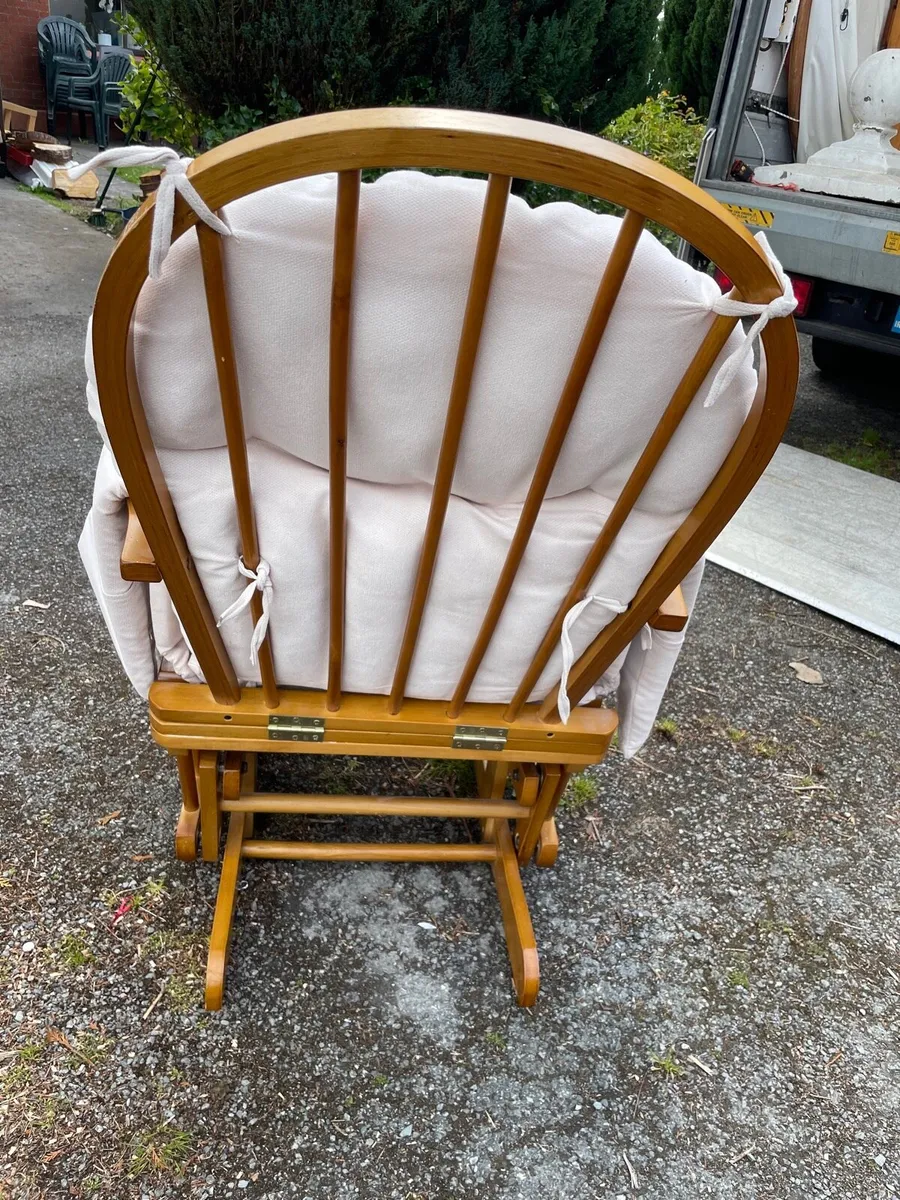 Tilt back comfy rocking chair + stool set - Image 3