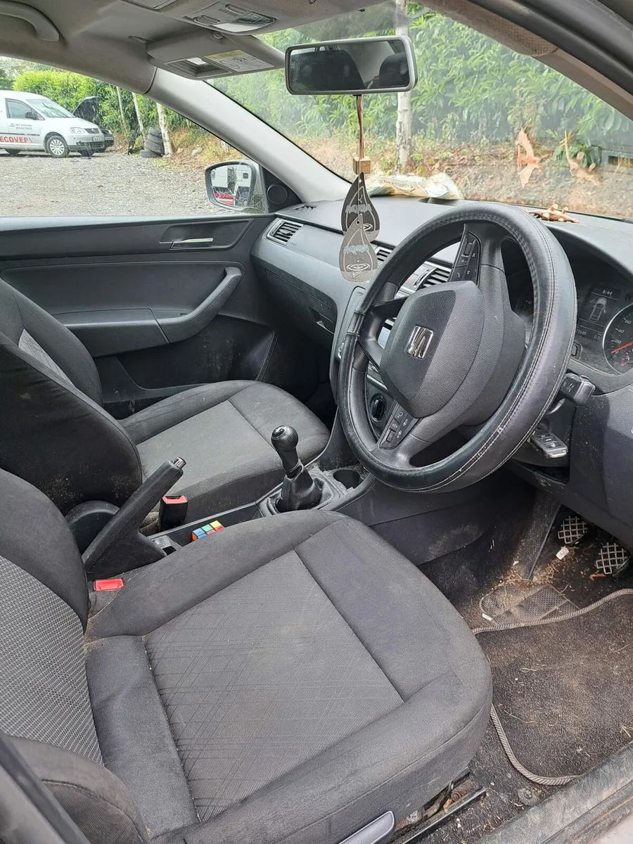 Seat Toledo - Breaking only - Image 4