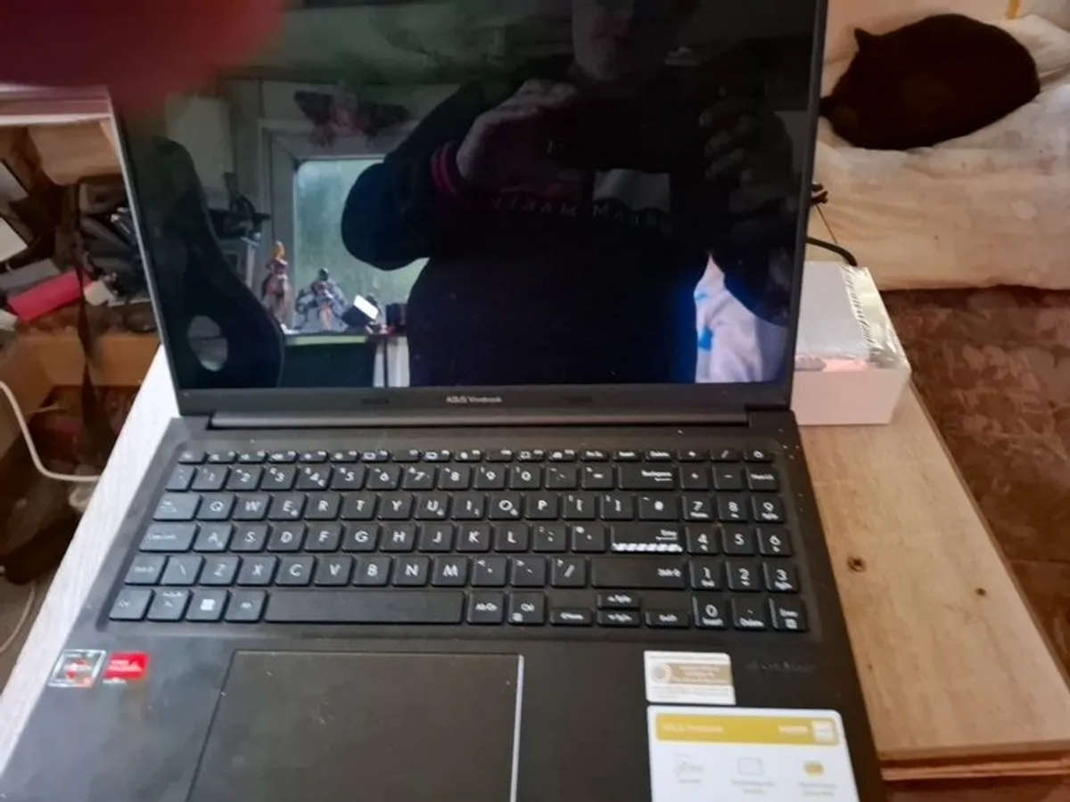 asus vivobook laptop - Image 1