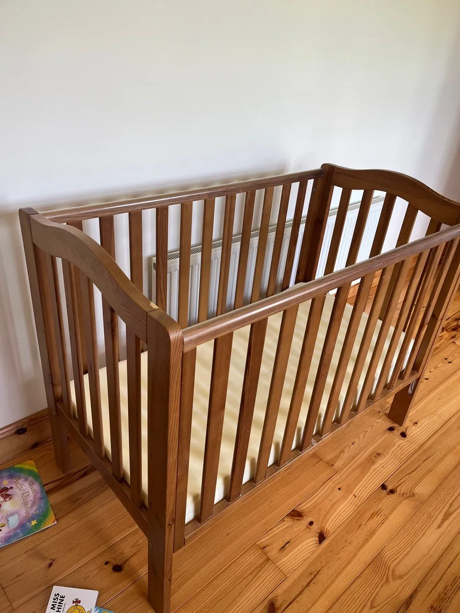 Cot - Image 1