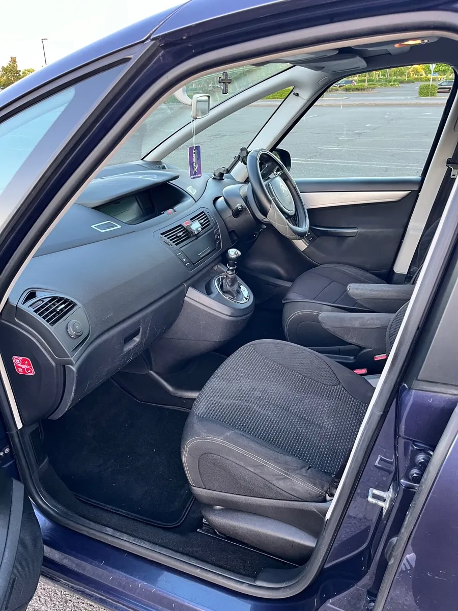 Citroen C4 Picasso 2012 - Image 2