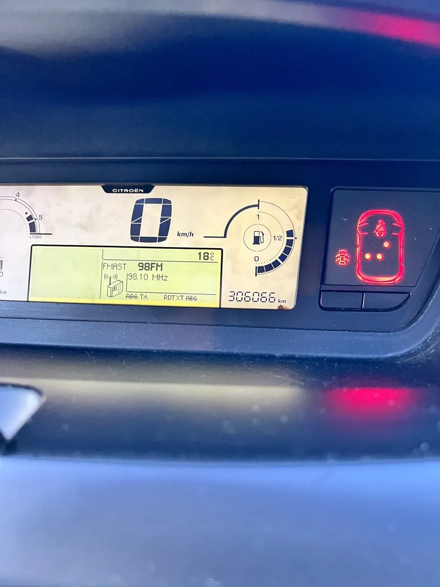 Citroen C4 Picasso 2012 - Image 3